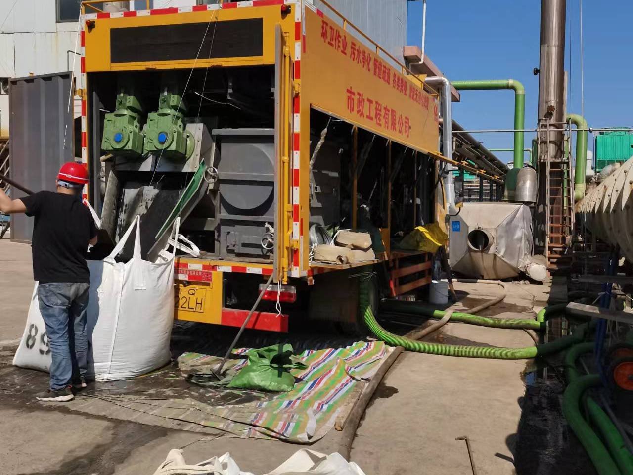 乐安淤泥压干处理